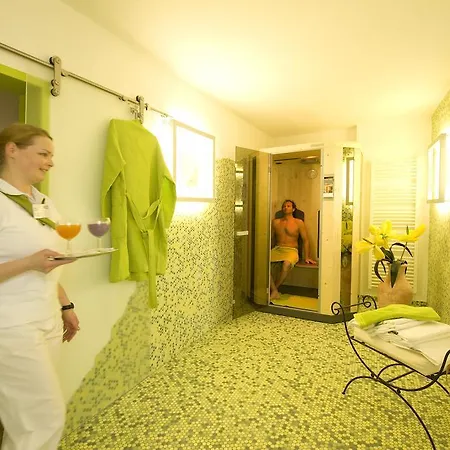 Wulff Hotel 3*